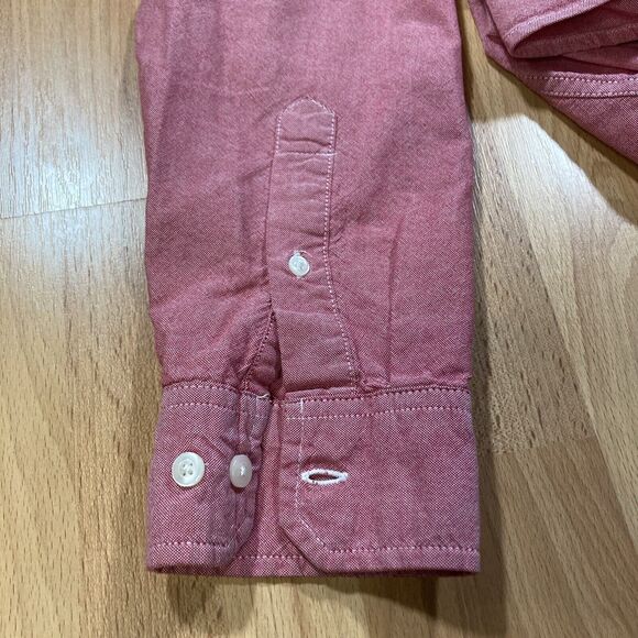 GAP Casual Button Down Shirt (Men’s Size M) • Red/White (Dark Pink Look) • EUC - Picture 5 of 6